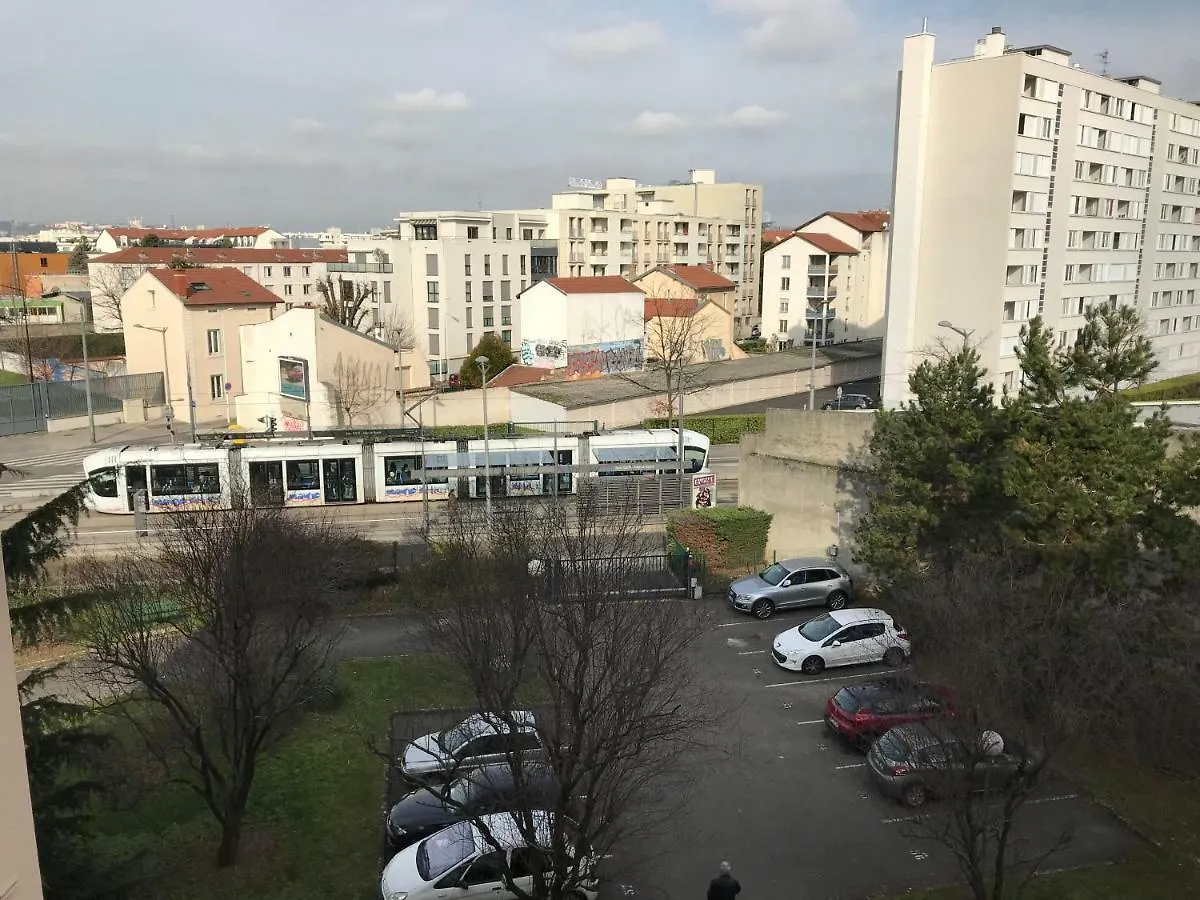 Woezon Na Mi Apartment Lyon 0*,  France